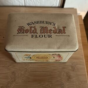Washburn Crosby tin